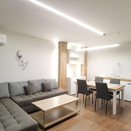 Diana Apartment Ruse Eksteriør billede